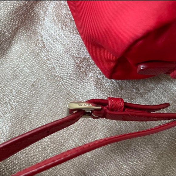 Prada nylon pouch - Picture 4 of 10